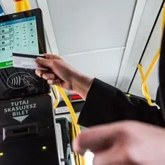 Czy we Wrocławiu uczniowie jeżdżą za darmo? Sprawdź, co musisz wiedzieć